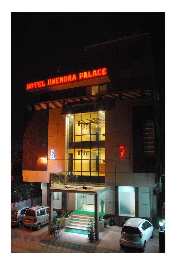 Hotel Jinendra Palace Dzsaipur Kültér fotó
